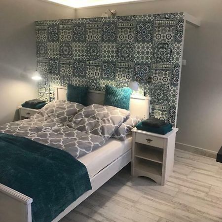 Aradi Apartman Печ Екстер'єр фото