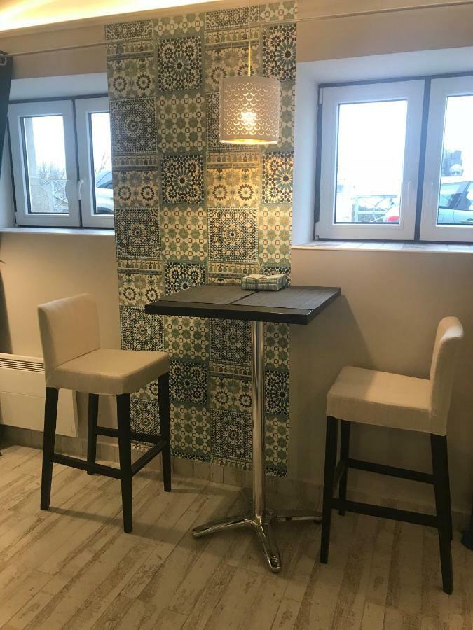 Aradi Apartman Печ Екстер'єр фото
