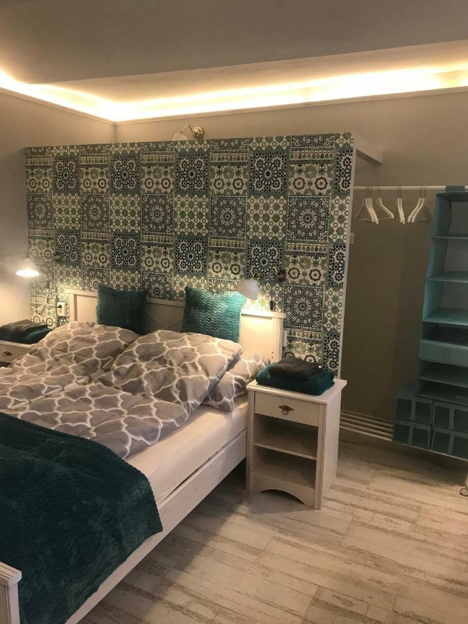 Aradi Apartman Печ Екстер'єр фото