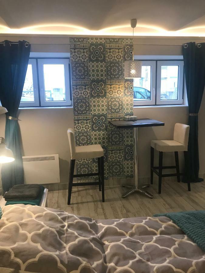 Aradi Apartman Печ Екстер'єр фото