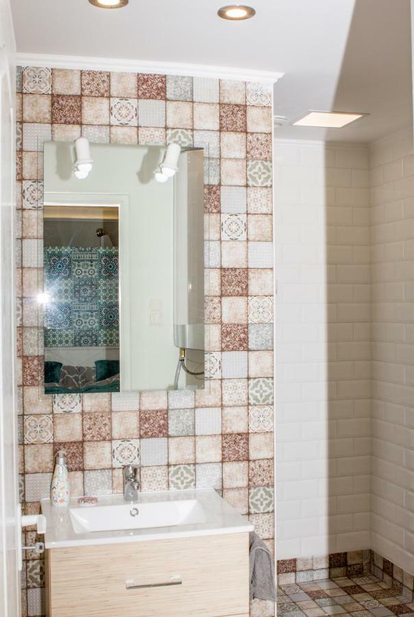 Aradi Apartman Печ Екстер'єр фото